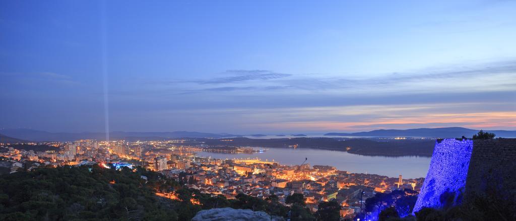 Feel Sibenik Apartment ภายนอก รูปภาพ