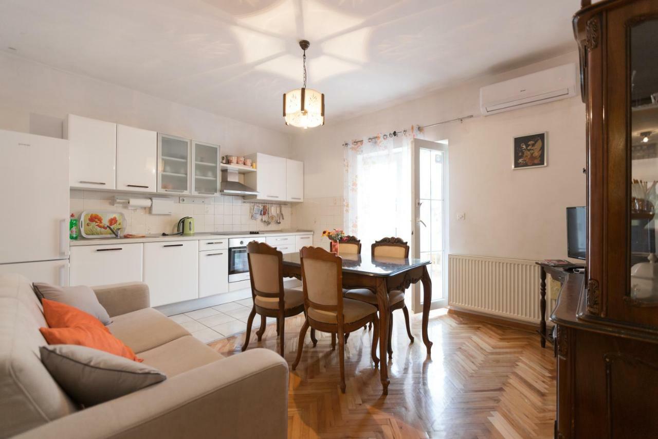 Feel Sibenik Apartment ภายนอก รูปภาพ
